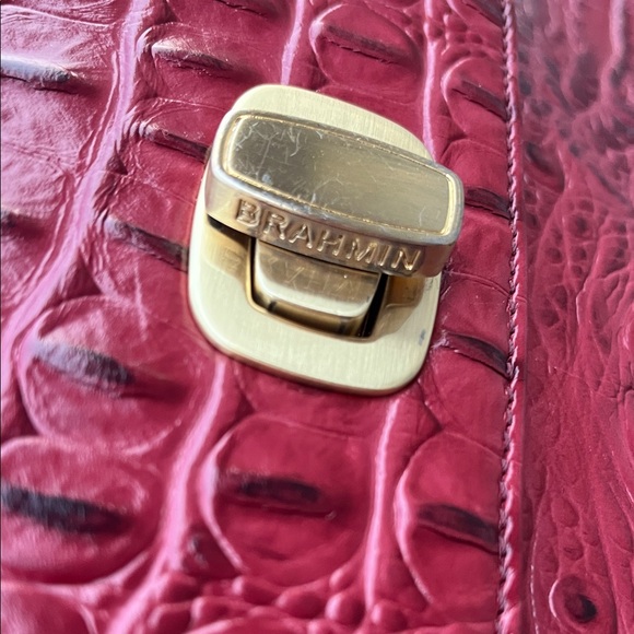 Elegant Brahmin Red Crocodile-Embossed Leather Handbag - Picture 2 of 13